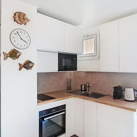 Les Amandiers-2 By Interhome
