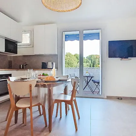 Les Amandiers-2 By Interhome *